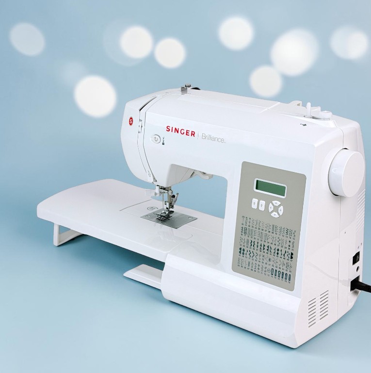 SINGER 6180 уже у нас: электронная, 80 операций и приставной столик в комплекте SINGER 6180 уже у нас: электронная, 80 операций и приставной столик в комплекте