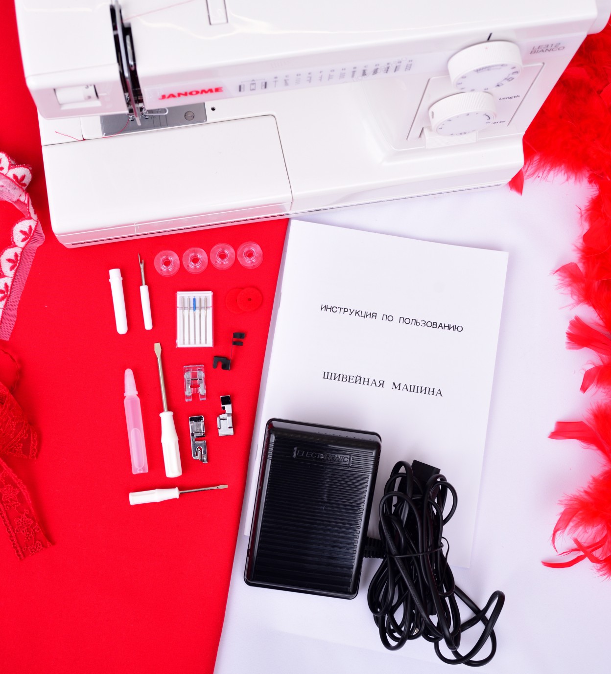 комплектация Janome LE-312 BIANCO