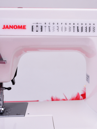 Швейная машина Janome LE-312 BIANCO